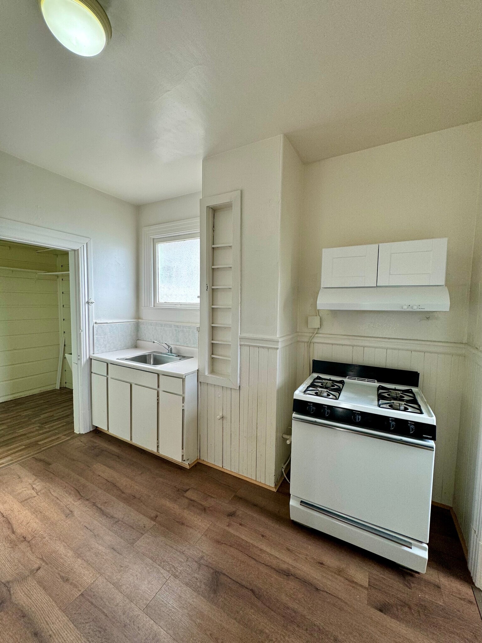 Building Photo - 1418 Pacific Ave