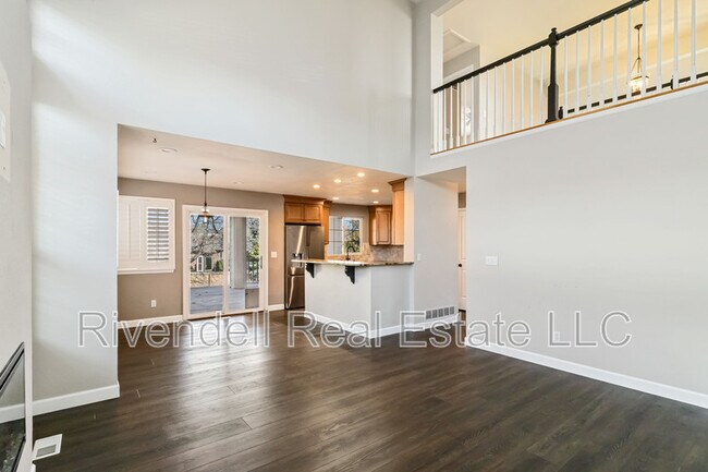 Building Photo - 9524 Las Colinas Dr