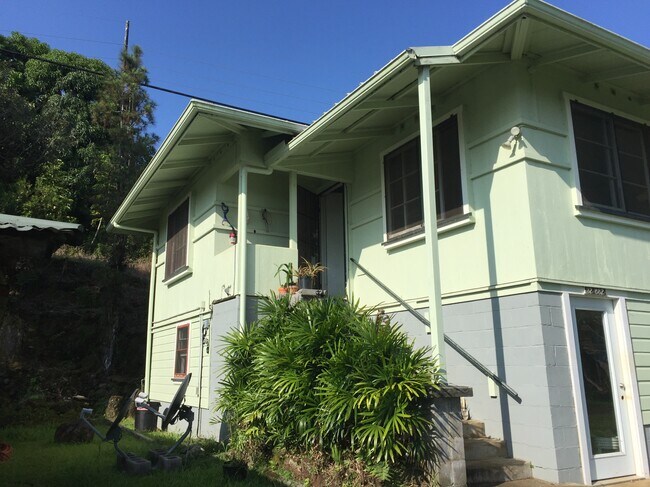Building Photo - 32-882-882 Mamalahoa Hwy