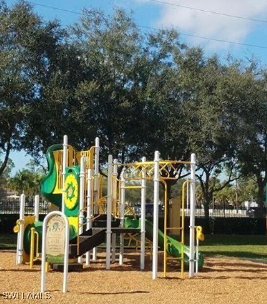Building Photo - 7770 Bristol Cir