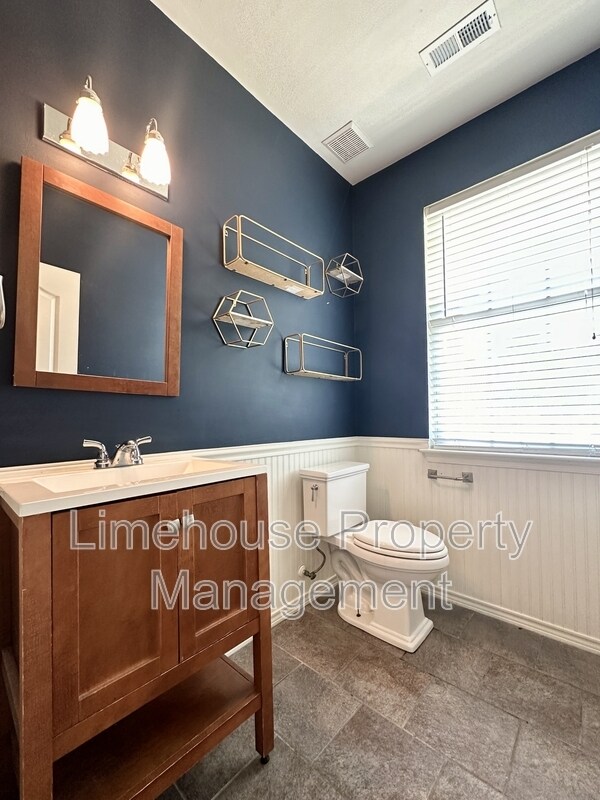 Building Photo - 4412 Valera Ct