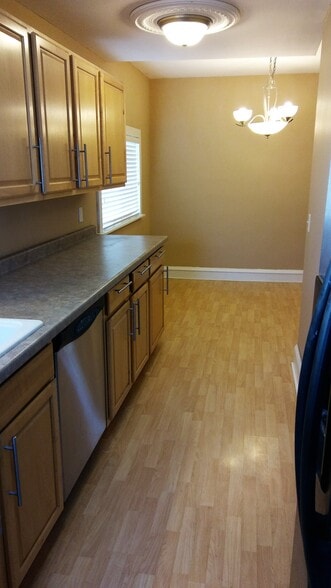 view of kitchen - 114 Walnut Street