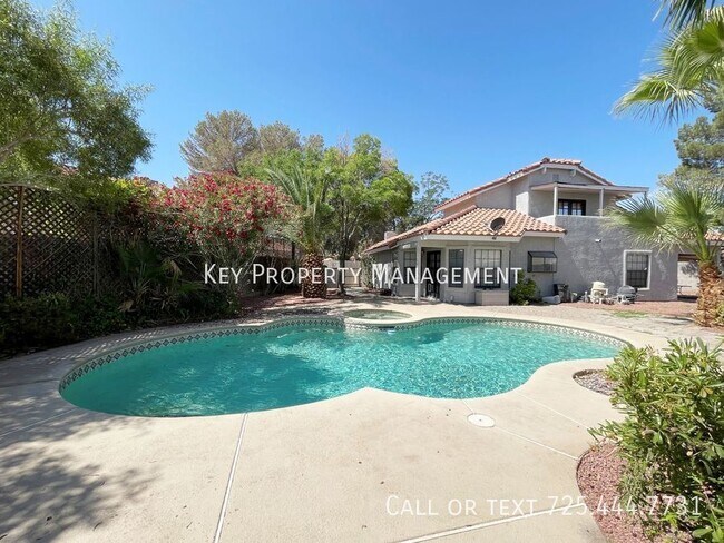 Building Photo - TWO STORY 4 BEDROOM WITH POOL NEAR SPRING ...