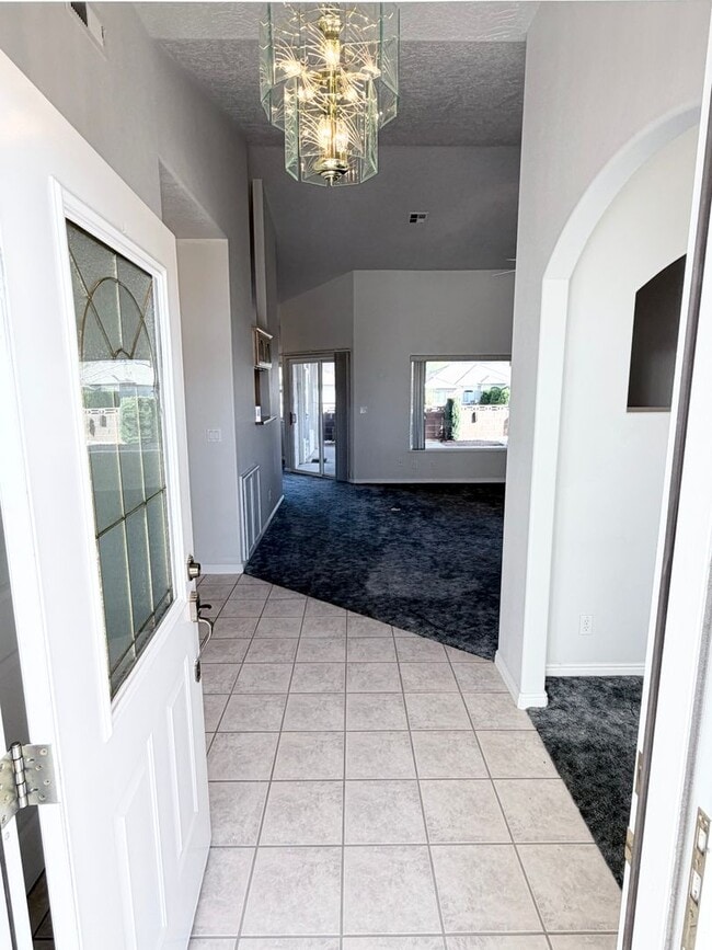 Building Photo - Snow Canyon Views!