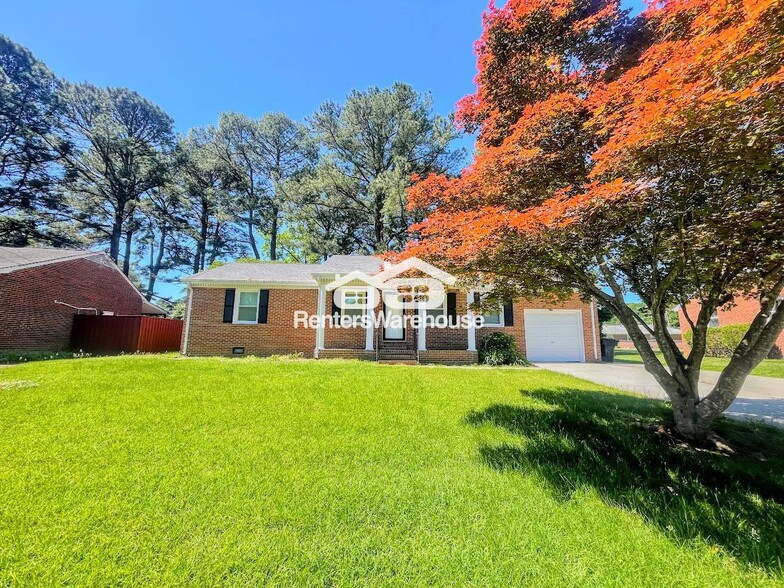 Building Photo - 4837 Milan Dr
