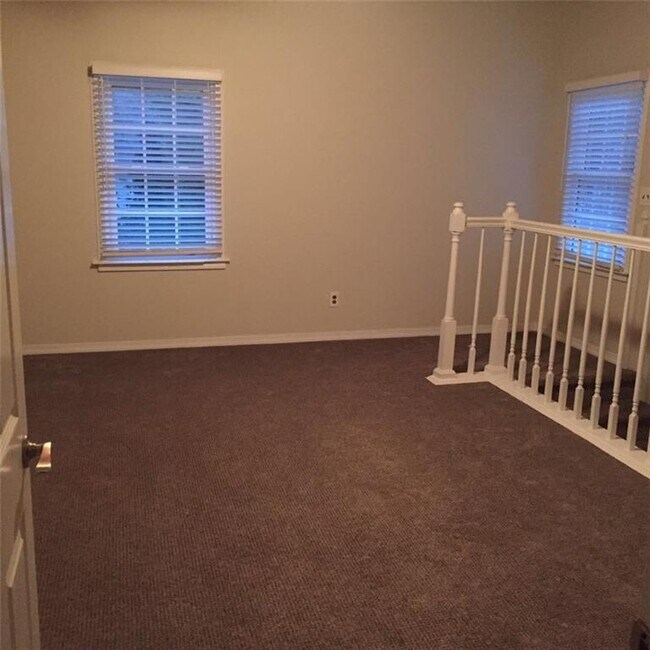 Building Photo - 7070 Derby Ct