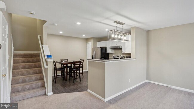 Building Photo - 9304 Witch Hazel Way