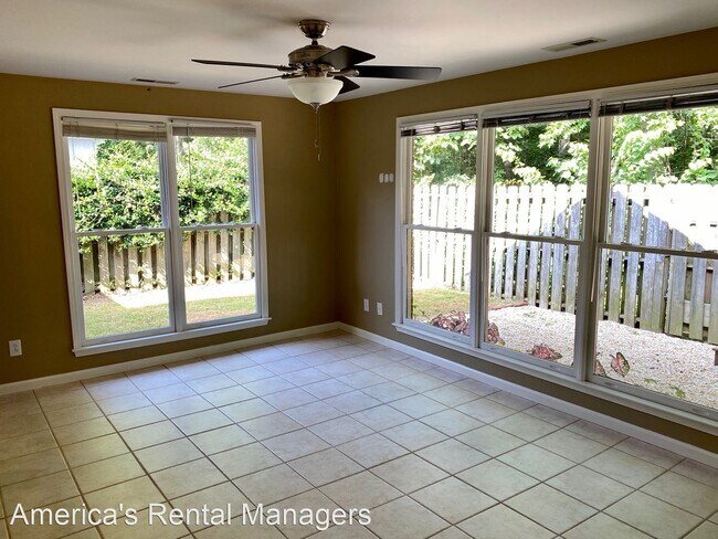 Building Photo - 3 br, 2 bath House - 1125 Berwick Road