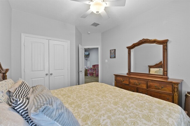 Building Photo - 21131 Beech Landing Ln