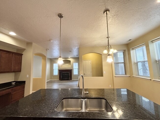 Building Photo - 4596 Red Sage Ct