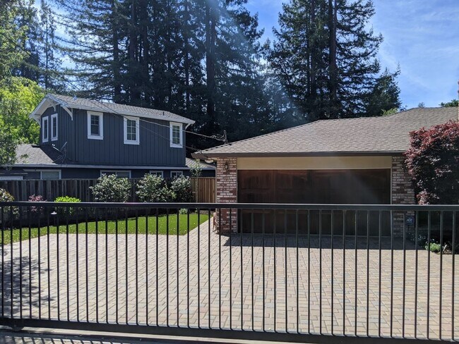 Building Photo - EMERALD HILLS - Premium updates thoughout including park like back yard