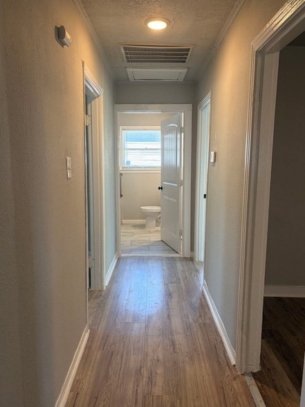 Building Photo - 5962 Belarbor St