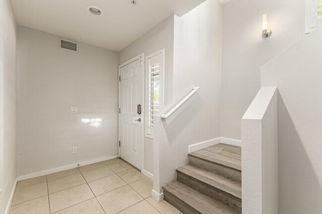 Building Photo - 2315 N 52nd St