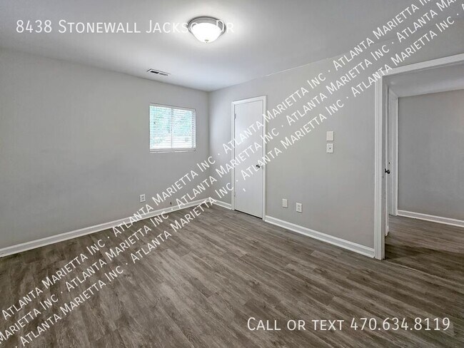 Building Photo - 8438 Stonewall Jackson Dr