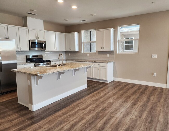 Building Photo - Brand New 3 Bedroom Townhome  For Lease