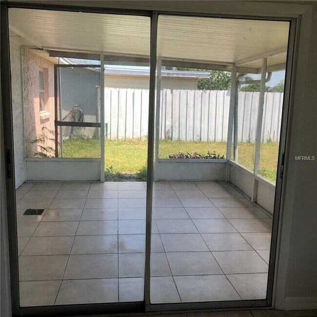 Building Photo - Fantastic 3-bedroom, 1-bath single family home with fenced in yard in Port Richey