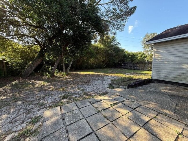 Building Photo - Gulf Breeze - Sandpiper Village - 3 bedroo...