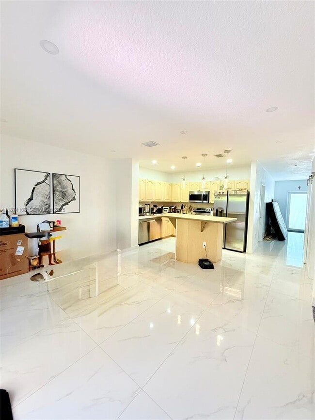 Building Photo - 3871 SW 147th Ave