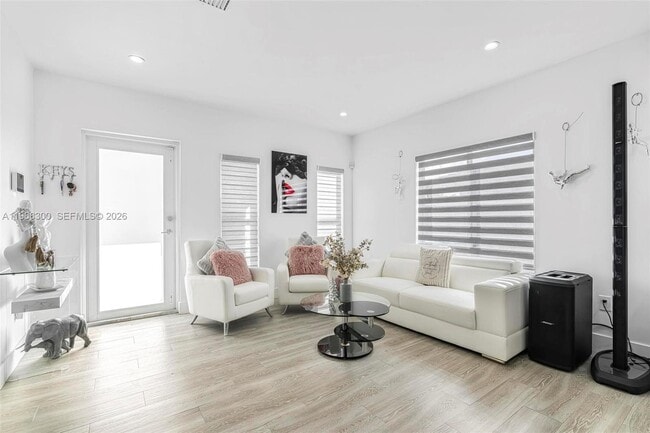 Building Photo - 15961 SW 307 Terrace