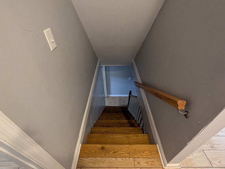 Building Photo - 997A Dozier Pl