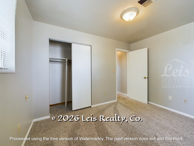 Building Photo - 405 N Owens Dr