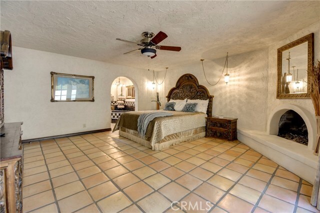 Building Photo - 31171 Paseo Acacia