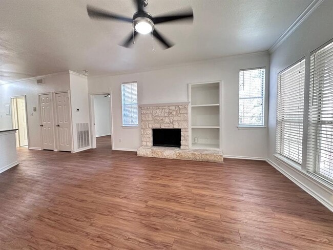 Building Photo - 6804 N Capital of Texas Hwy