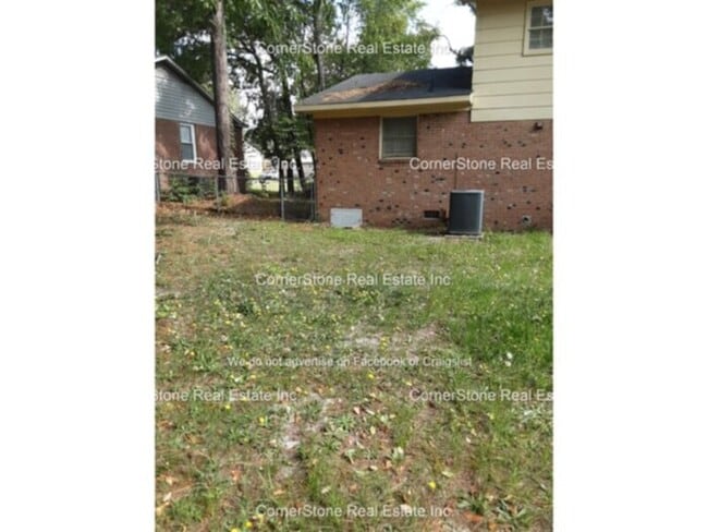 Building Photo - 6831 Buttermere Dr