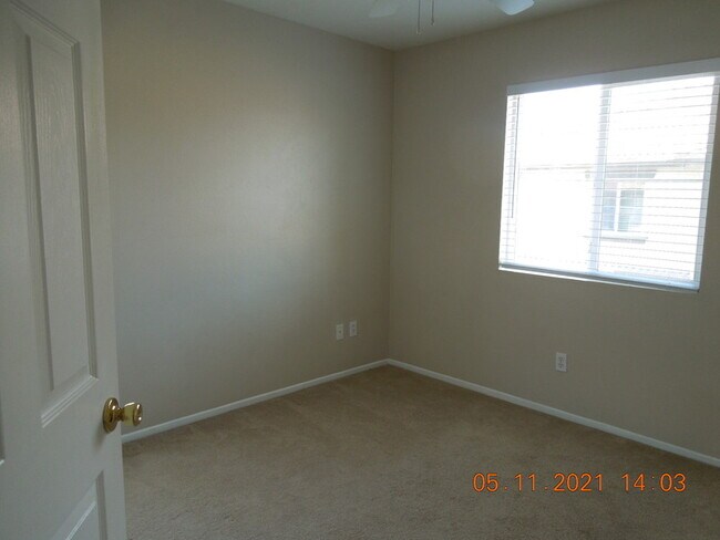 Building Photo - 33770 Willow Haven Ln