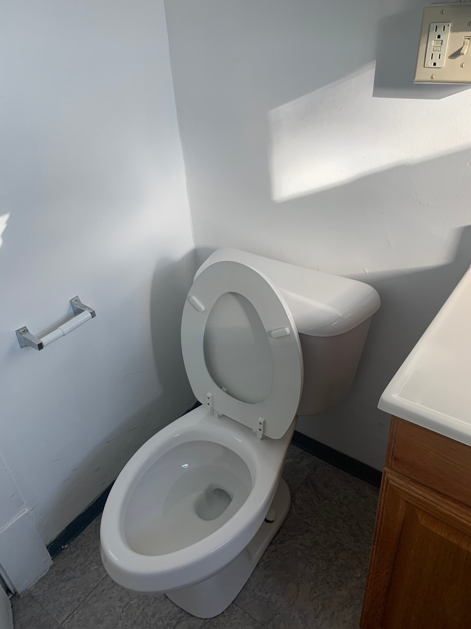 Building Photo - 3422 Daisy Ave