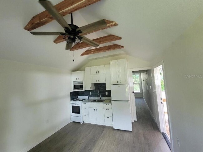 Building Photo - 212 Broad St