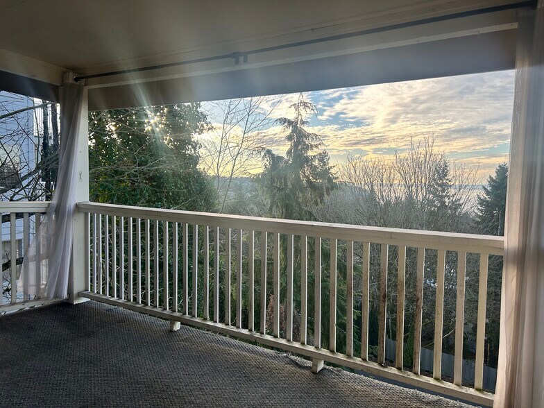 Building Photo - 28430 16th Ave S