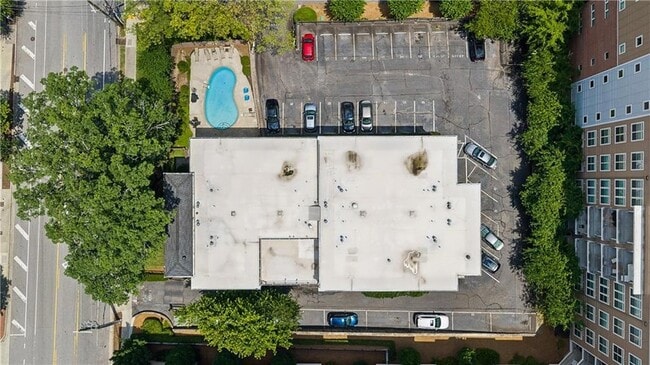 Building Photo - 395 Pharr Rd NE