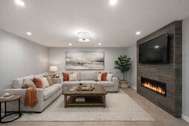 Building Photo - 8954 Chatsworth Dr