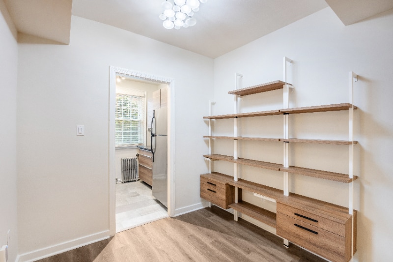 Building Photo - 903 S Frederick St