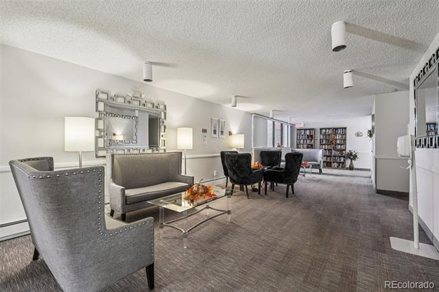 Building Photo - 14300 E Marina Dr