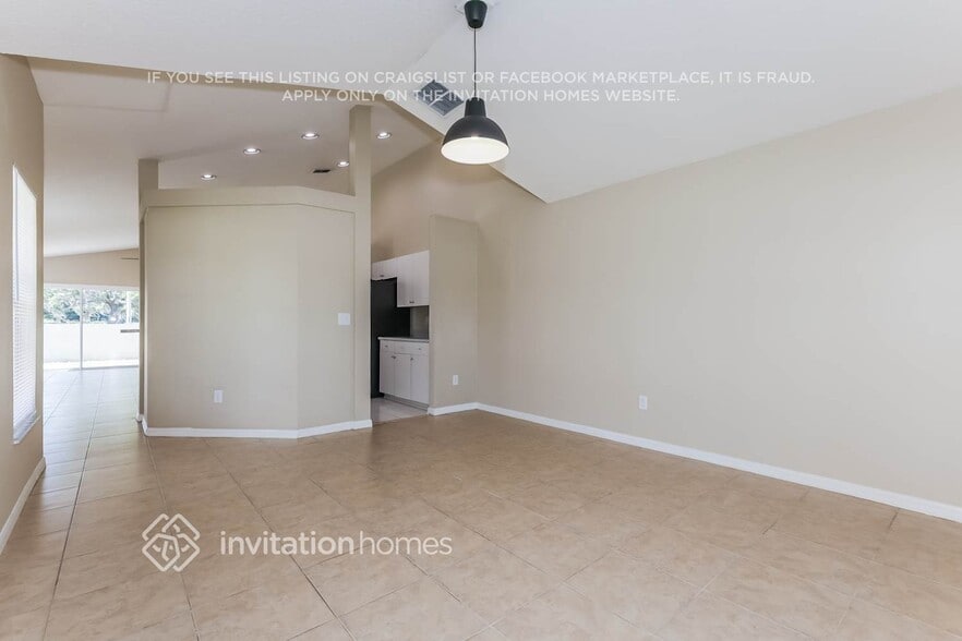 Building Photo - 24436 Summer Wind Ct
