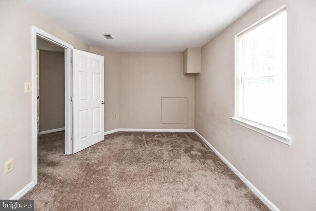 Building Photo - 13100 Watchwood Ln