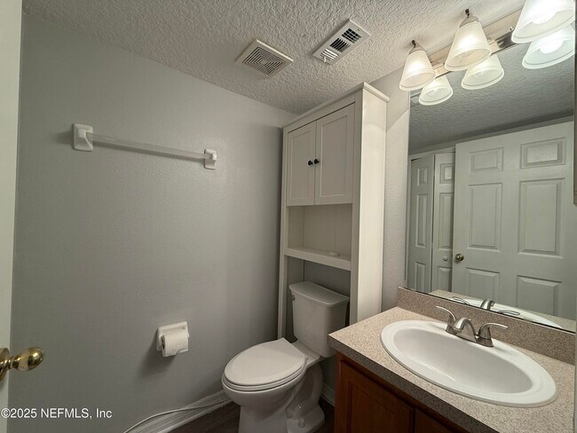 Building Photo - 1865 Green Springs Cir