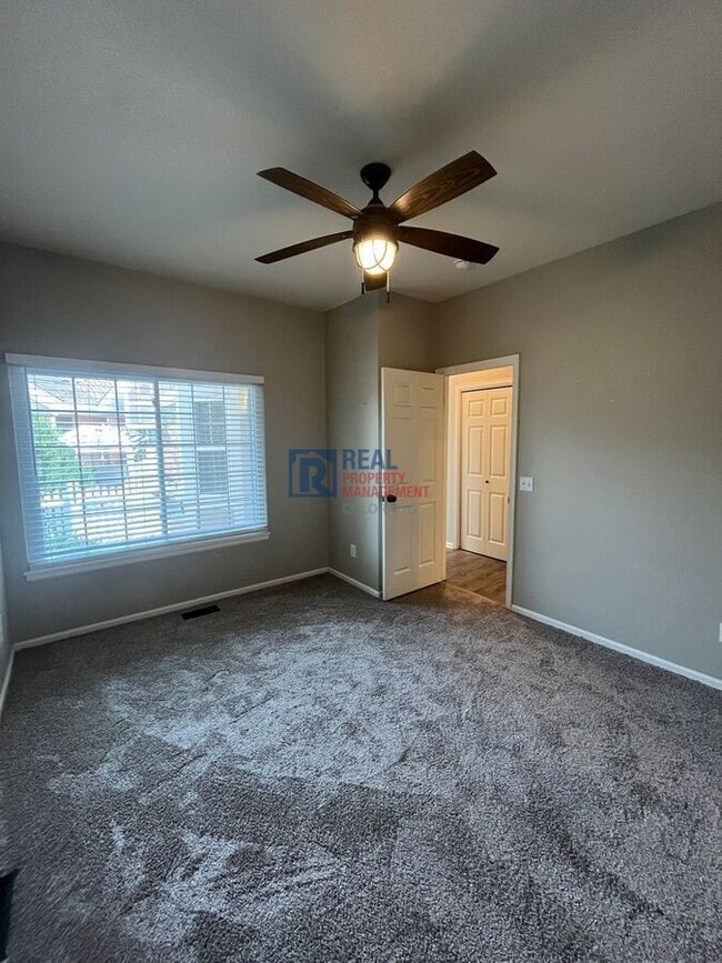 Building Photo - 9850 Carmel Ct