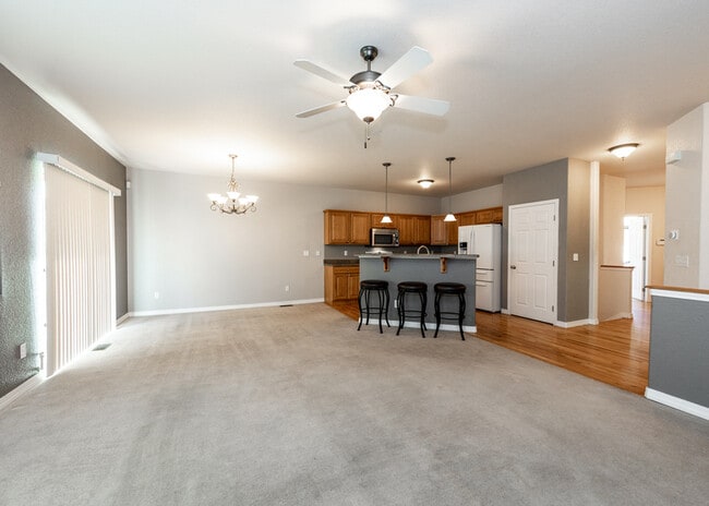 Building Photo - 5607 University Village View