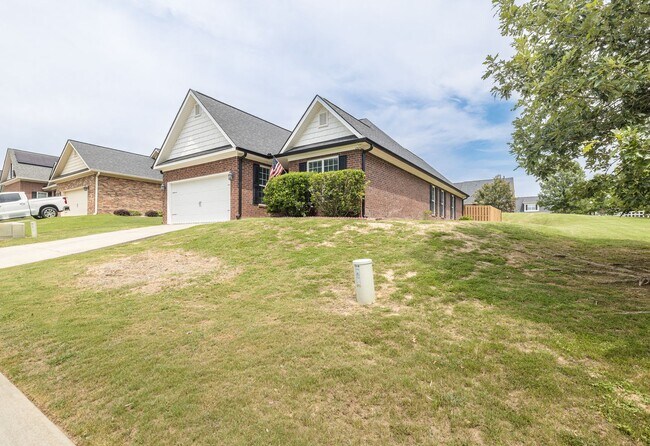 Building Photo - 1053 Grove Landing Ln