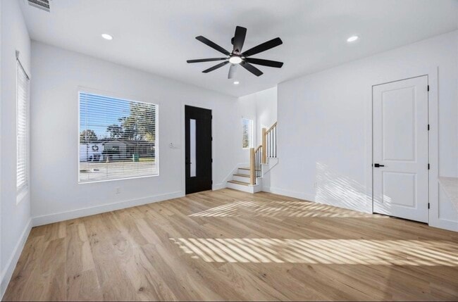 Building Photo - 3923 Aledo St