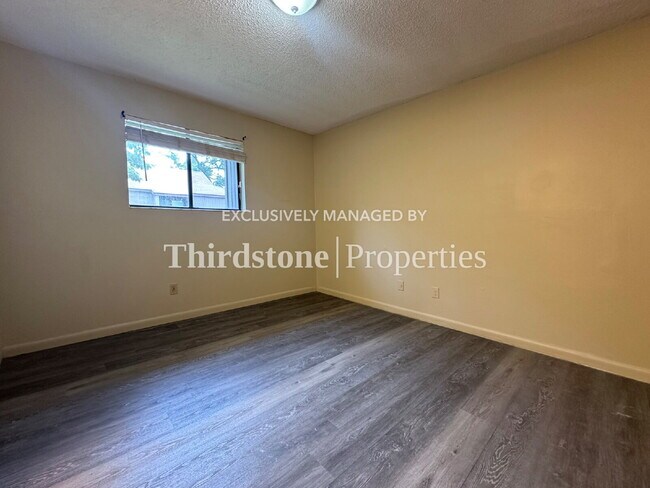 Building Photo - 5128 Westchase Ct