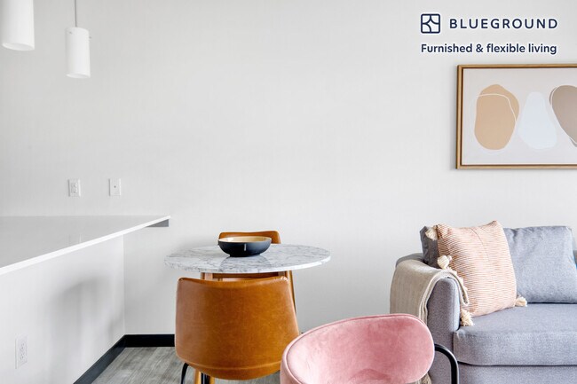 Building Photo - 15511 NE 22nd Pl