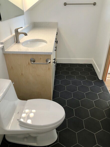 Bathroom - 96 S 100 E