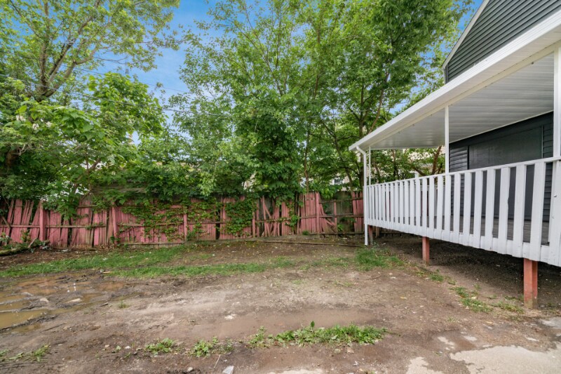 Building Photo - 960 Carpenter St