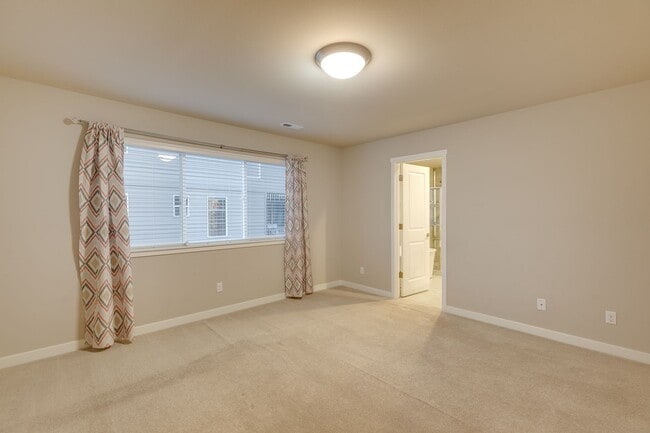 Building Photo - Beautiful Bothell Home Close to North Creek High!