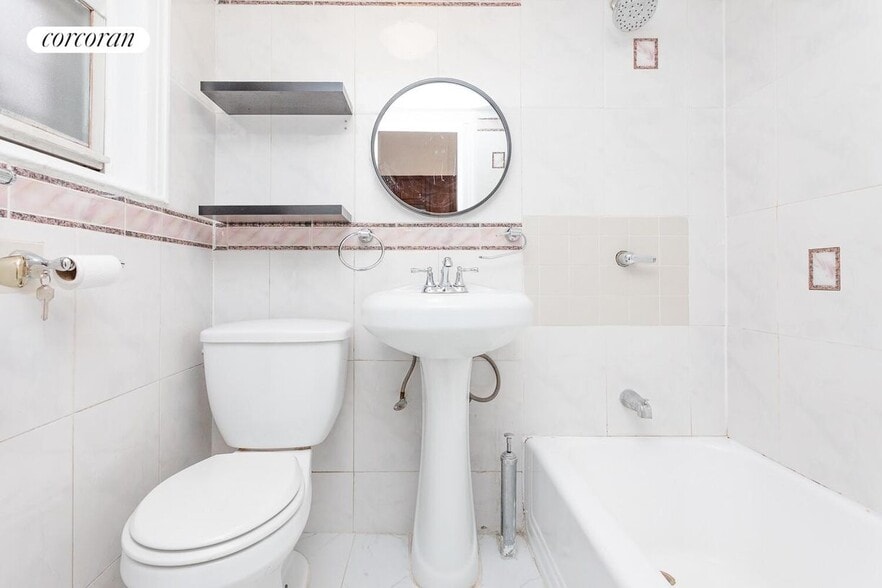 Building Photo - 300 Stanhope St