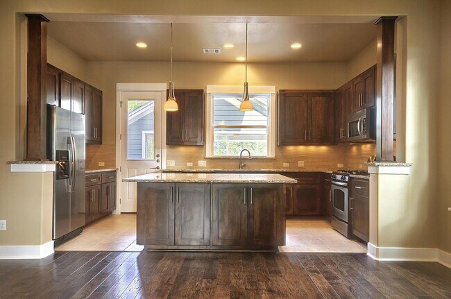 Building Photo - UT PRE-LEASE: 2011 Constructed Custom West...